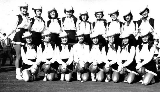Bisonettes-Squad-Leaders-1959-1960.jpg